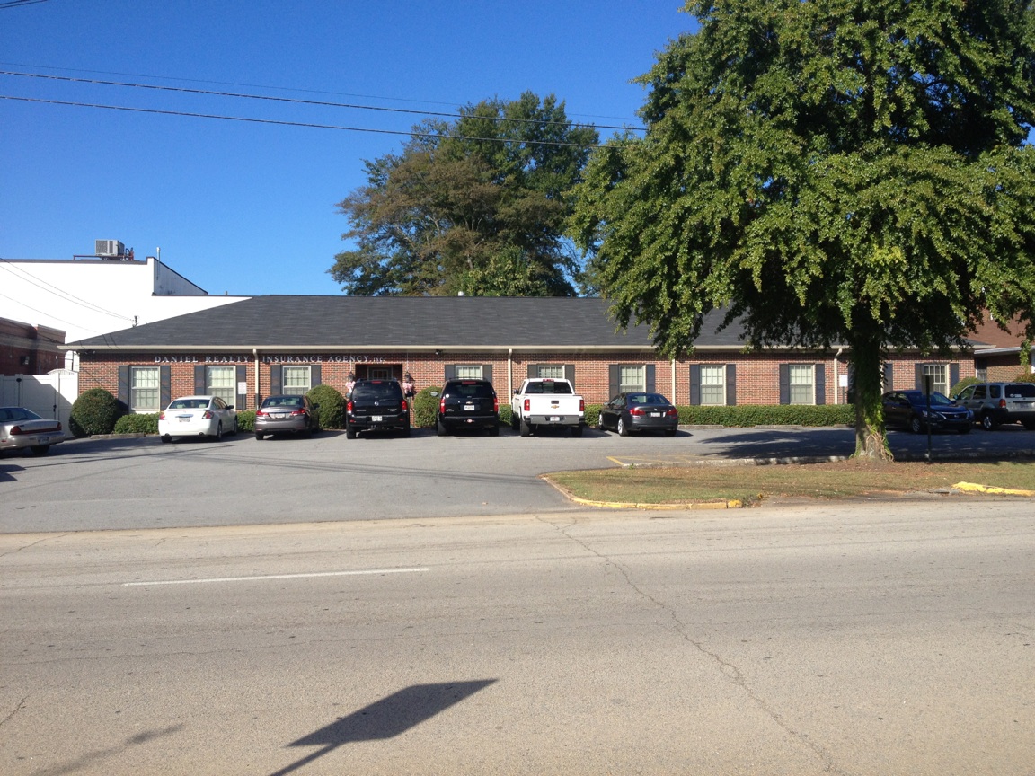 Photo – Daniel Realty #2 10-20-15